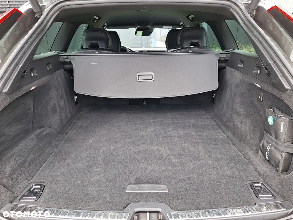 Volvo V90 T4 R-Design - 14