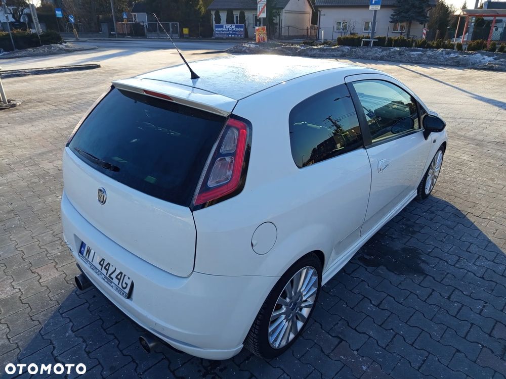 Fiat Grande Punto - 1