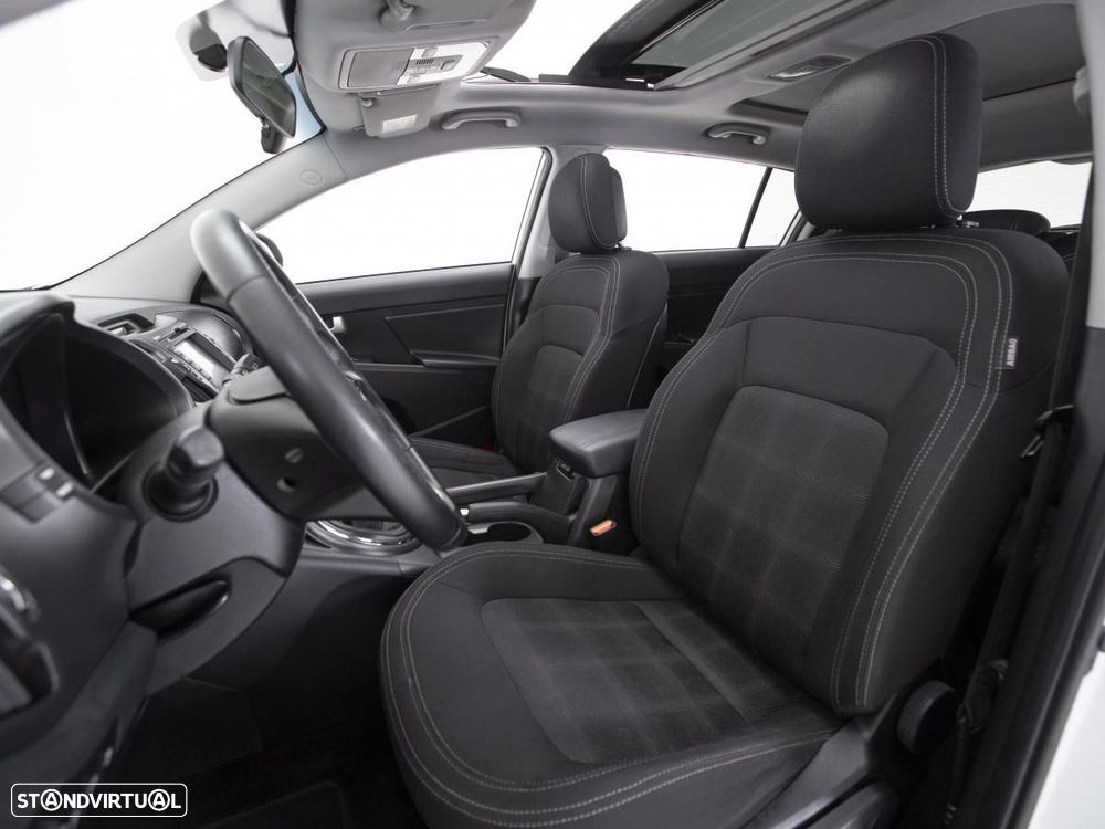 Kia Sportage — fotografia 9