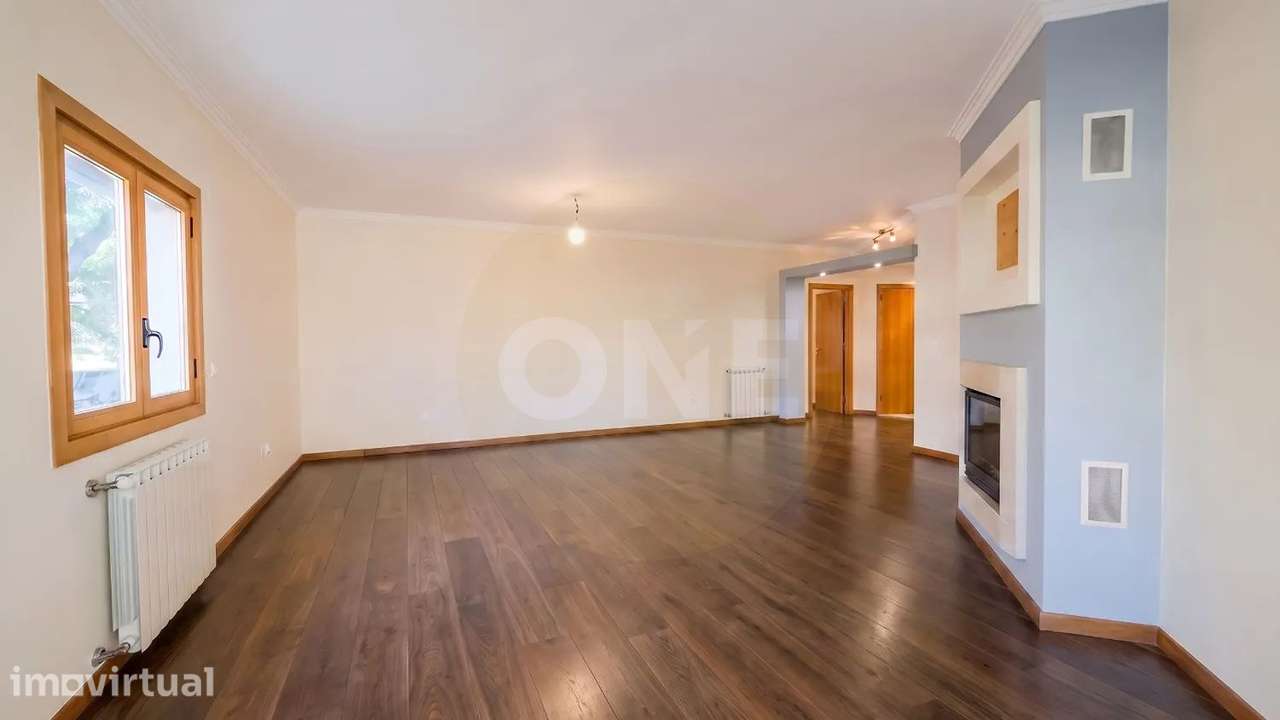 Oportunidade T2 remodelado espaçoso - Grande imagem: 2/18