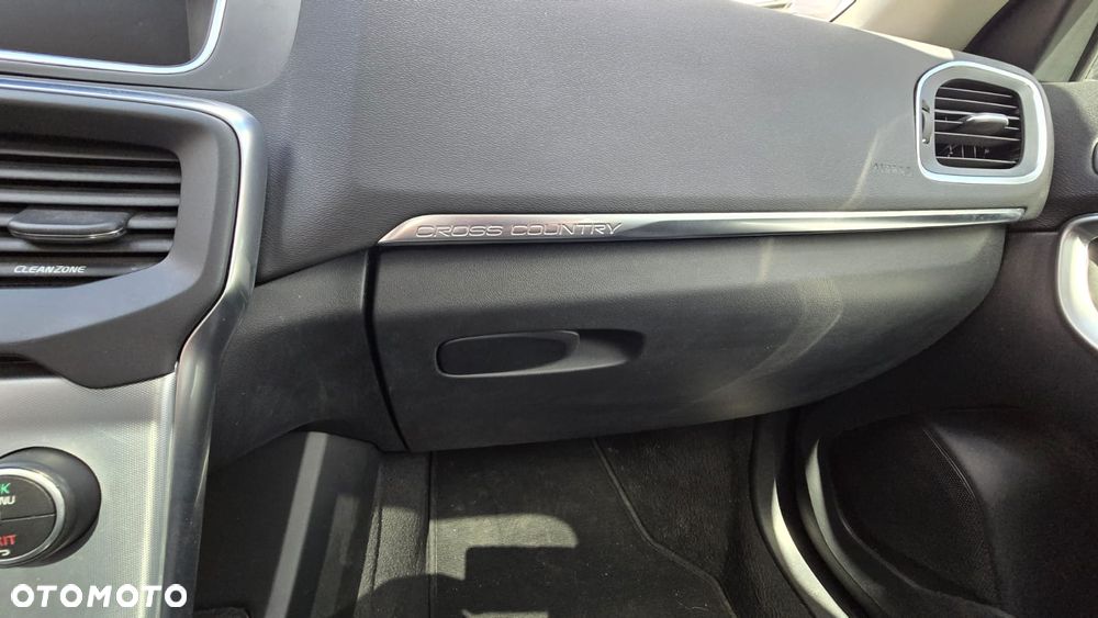 Volvo V40 Cross Country D2 Geartronic Ocean Race - 12