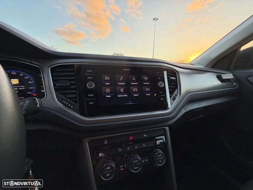 VW T-Roc 1.0 TSI Style - 37