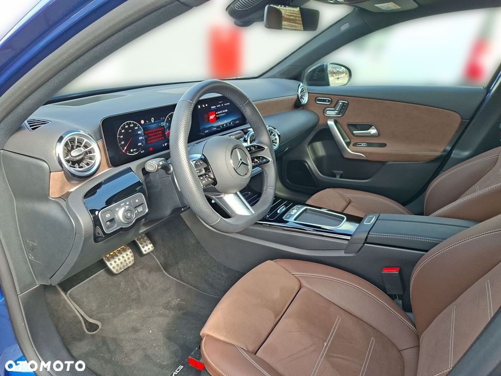 Mercedes-Benz Klasa A 220 4-Matic AMG Line 8G-DCT - 10