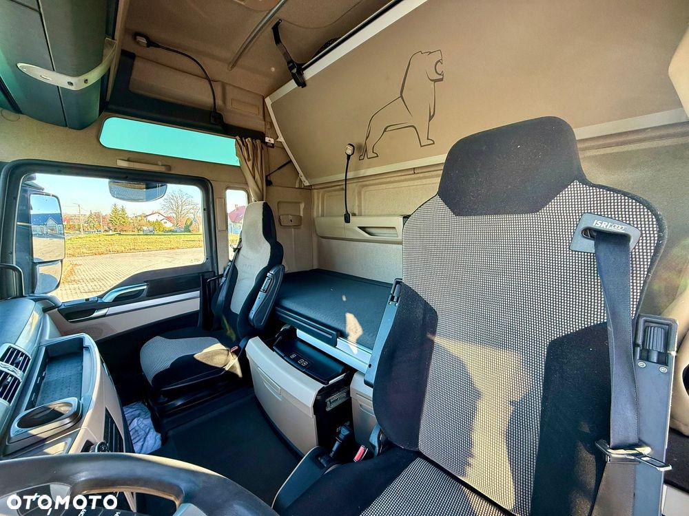 MAN TGX 26.420 / FIRANKA / WINDA / 23 EUROPALETY / 6x2 / AUTOMAT / EURO 6 / OŚ PODNOSZONA / DUŻA KABINA / 2019 ROK - 27