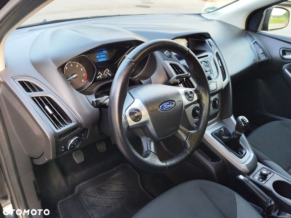 Ford Focus - 13