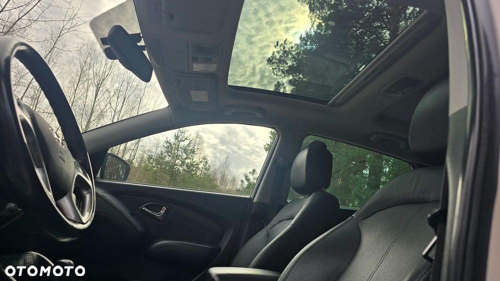 Hyundai ix35 2.0 CRDi 4WD Automatik Premium - 24