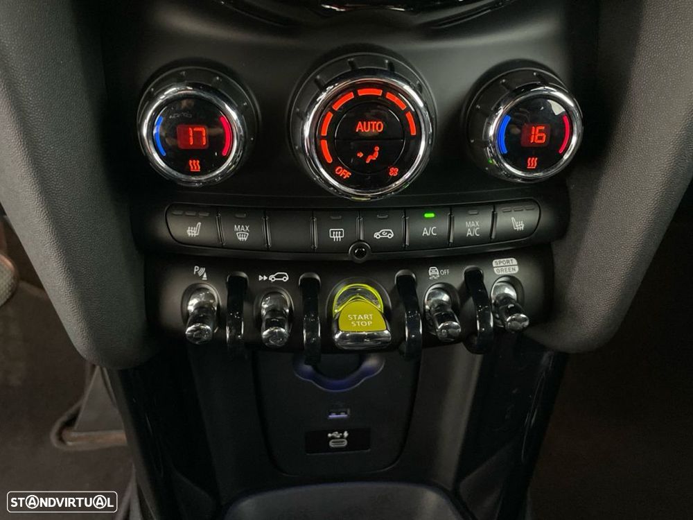 MINI 3 Portas Cooper SE Classic - 23