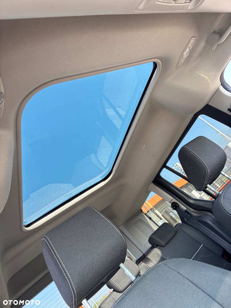 Ford Tourneo Connect 1.5 TDCi Titanium - 11