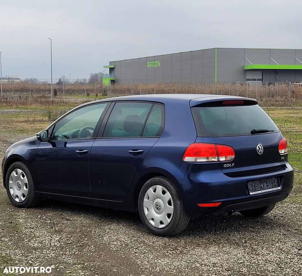 Volkswagen Golf - 12