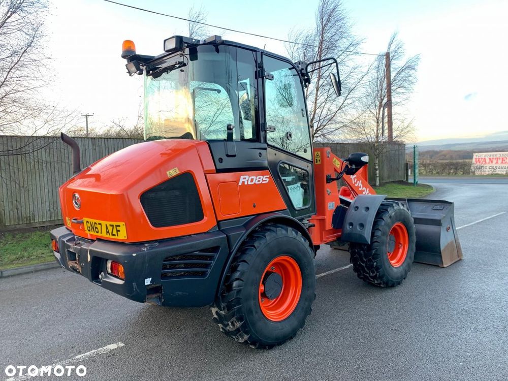 Kubota R085 - 6