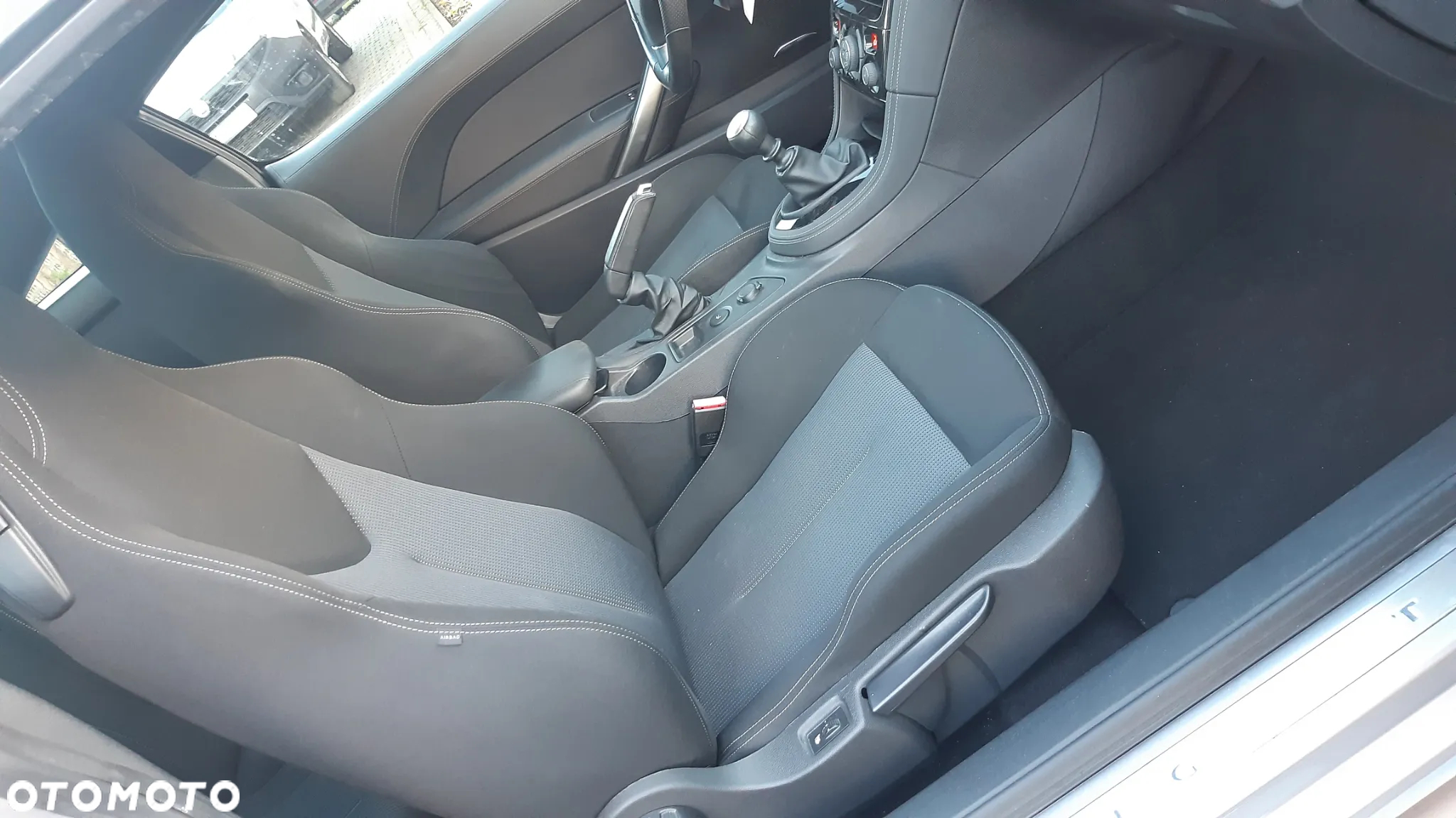 Peugeot RCZ 1.6 155 THP - 12