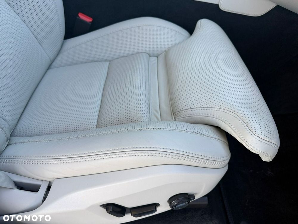 Volvo XC 90 - 29