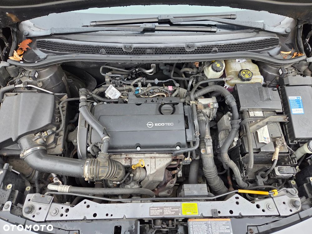 Opel Astra 1.6 Turbo Edition Sport - 19