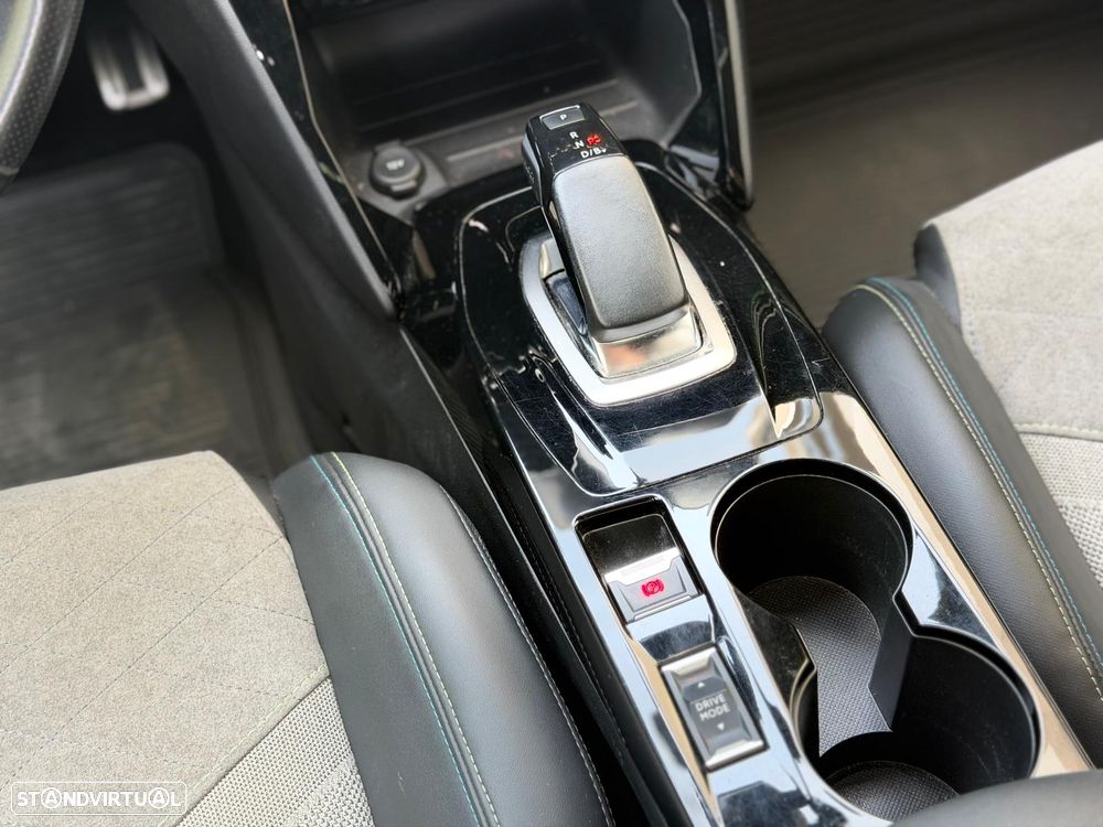 Peugeot e-2008 GT - 24
