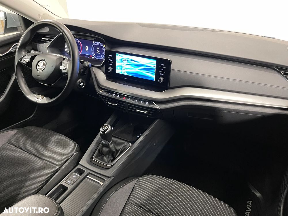 Skoda Octavia 2.0 TDI Ambition - 8