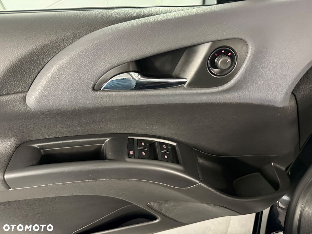 Opel Meriva 1.4 T Cosmo - 23