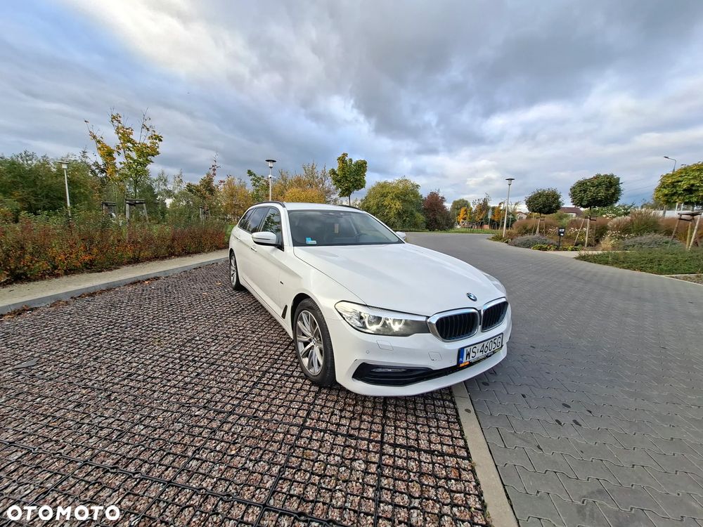 BMW Seria 5 2017 photo 4