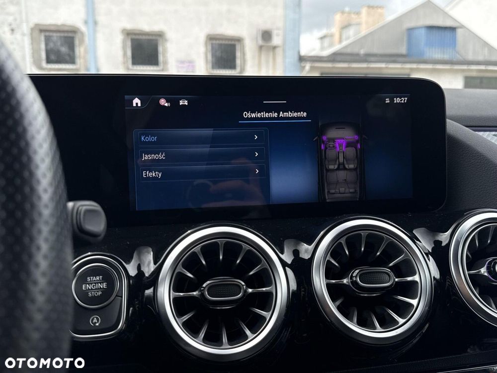 Mercedes-Benz GLA - 28