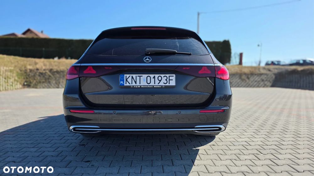 Mercedes-Benz Klasa E 200 4Matic 9G-TRONIC Edition AVANTGARDE - 22