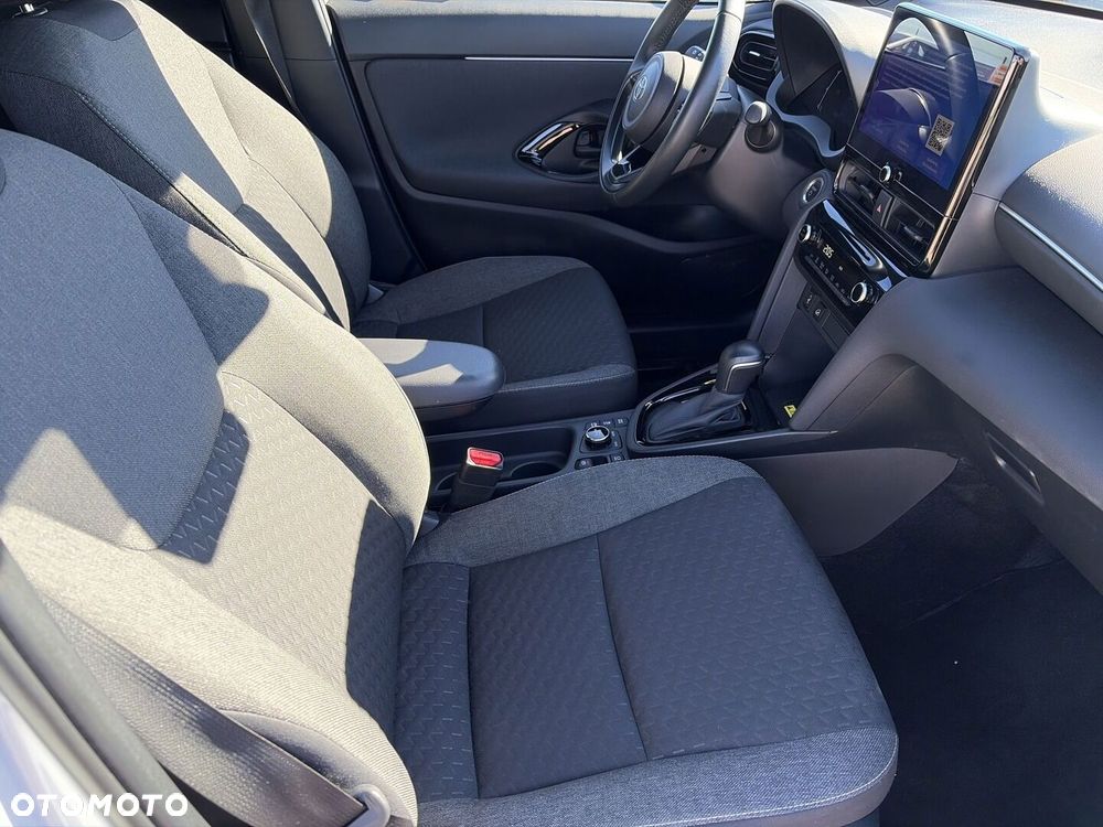 Toyota Yaris Cross Hybrid 1.5 Style AWD - 10