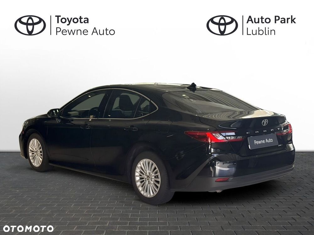 Toyota Camry - 3