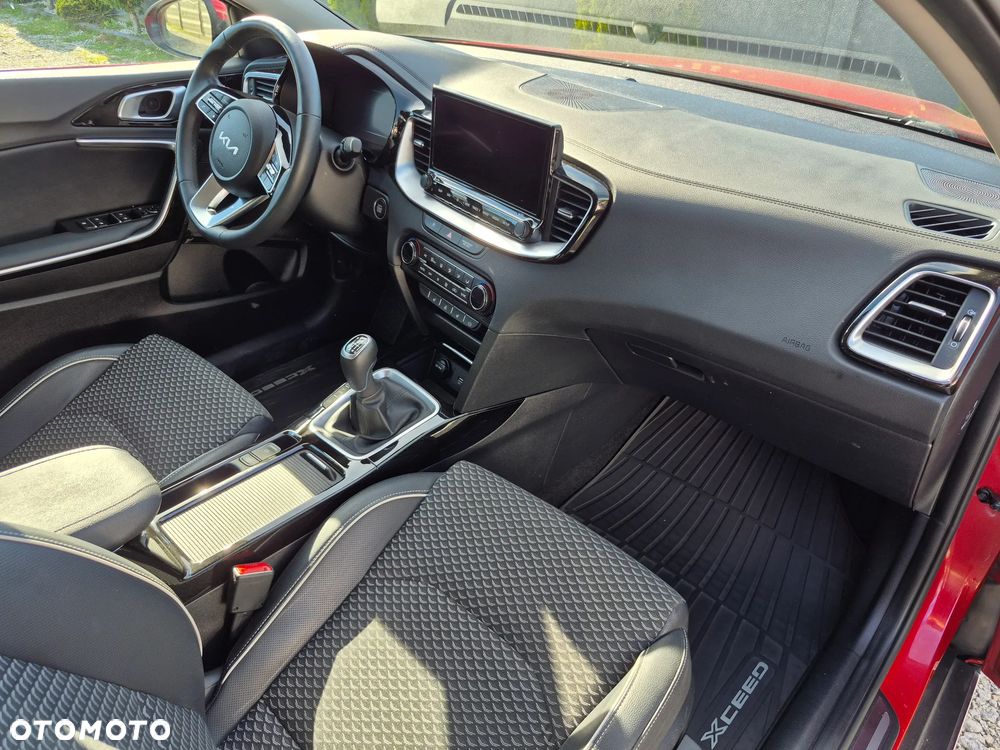 Kia XCeed 1.5 T-GDI Business Line - 19