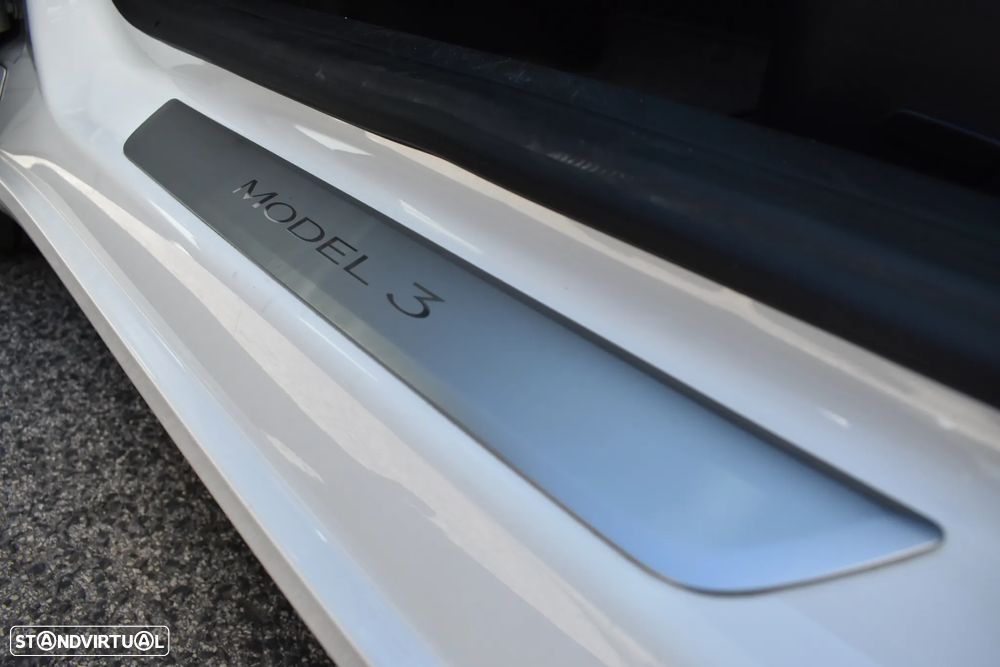 Tesla Model 3 Standard RWD Plus - 26