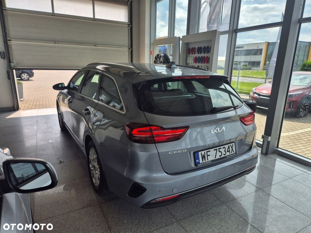 Kia Ceed 1.5 T-GDI M - 23