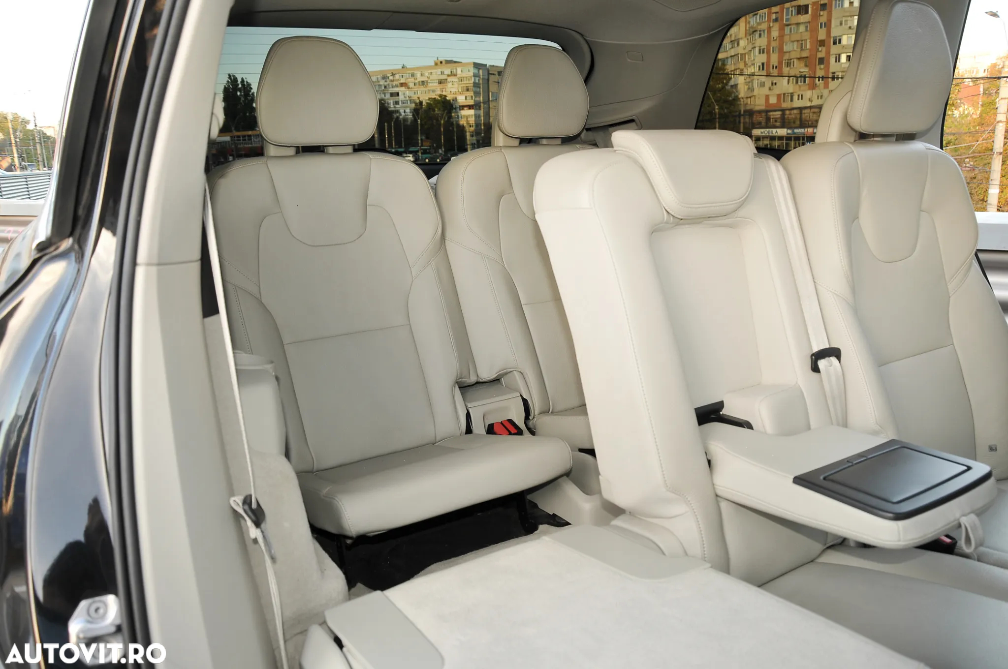 Volvo XC 90 D5 AWD Geartronic RDesign - 12