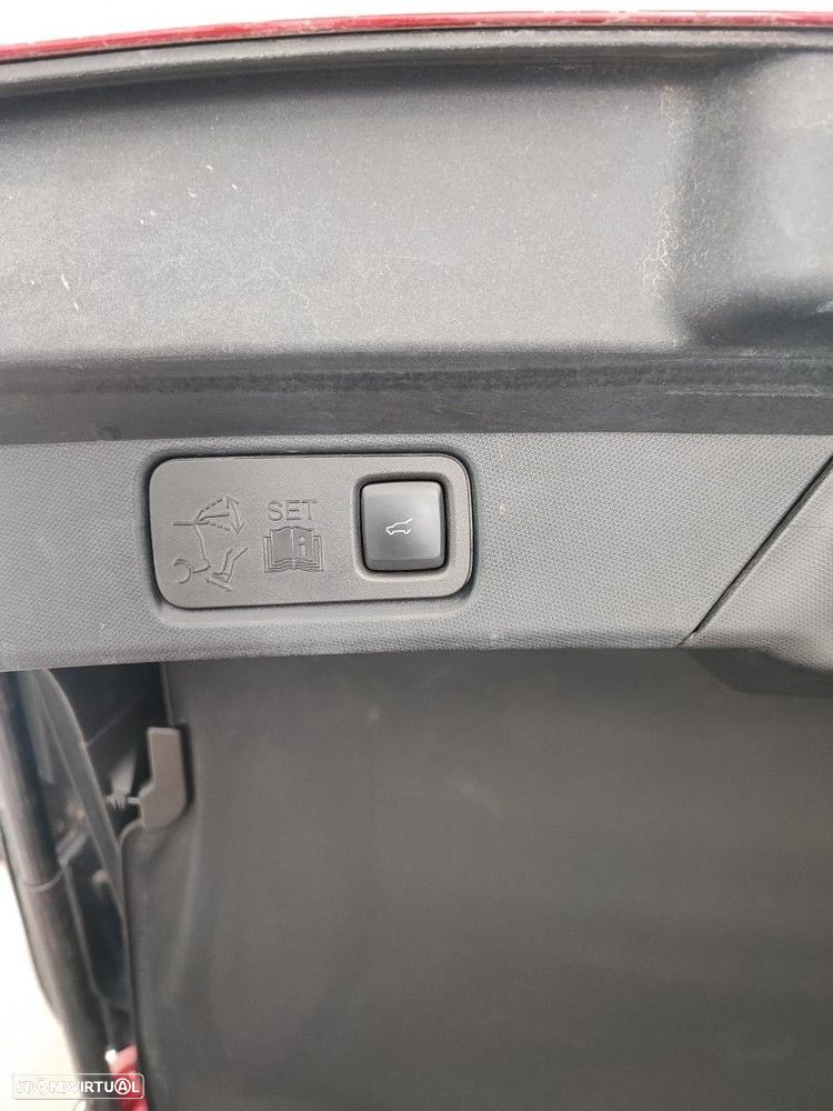 Ford Mustang Mach-E 75.7 kWh Base - 10