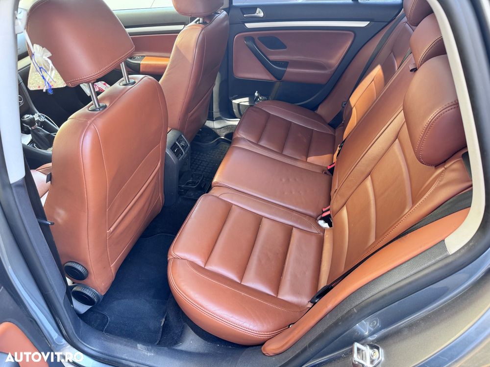 Volkswagen Golf 1.6 TDI DPF BMT Highline - 3