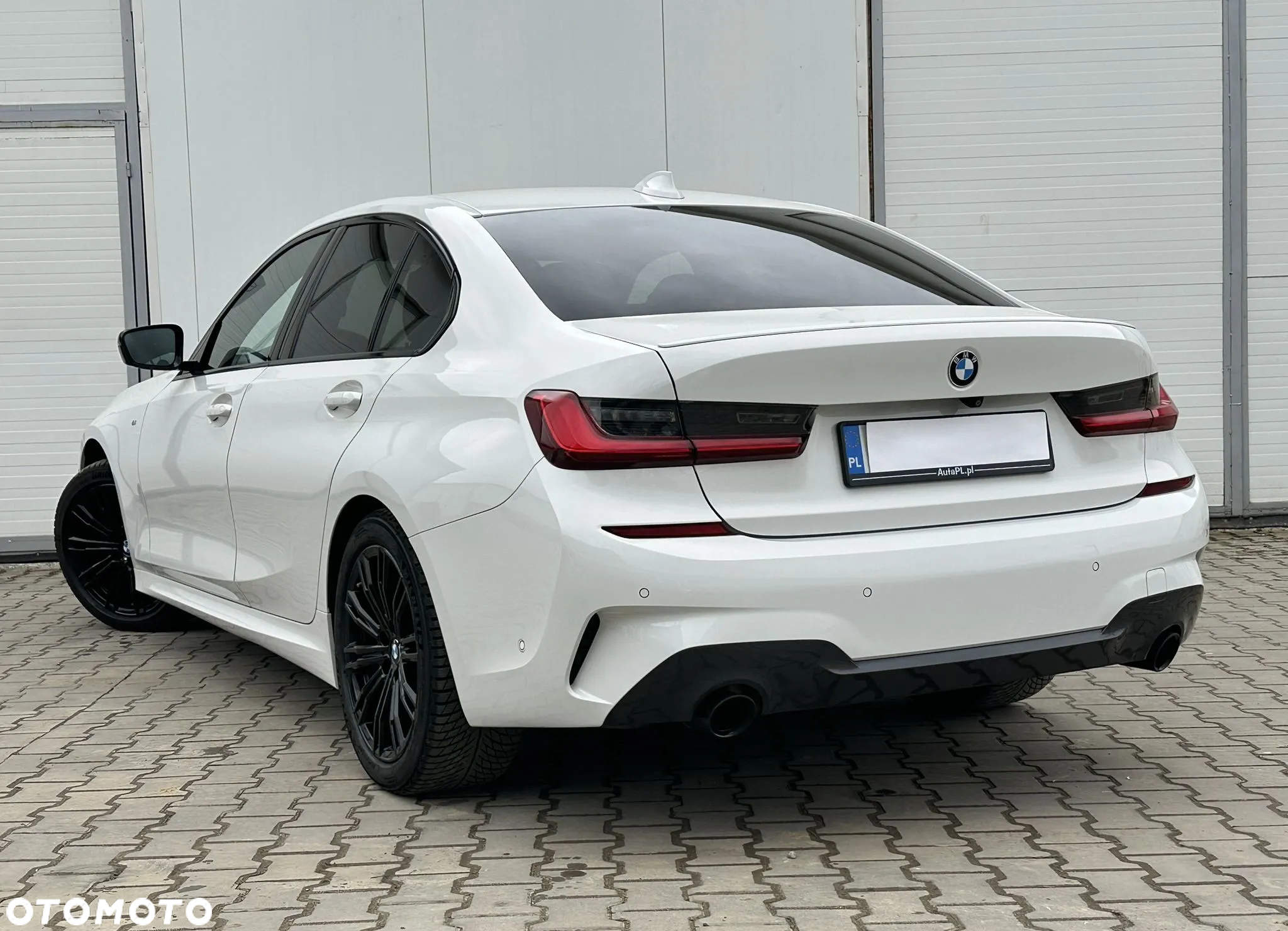 BMW Seria 3 320i M Sport Shadow - 12