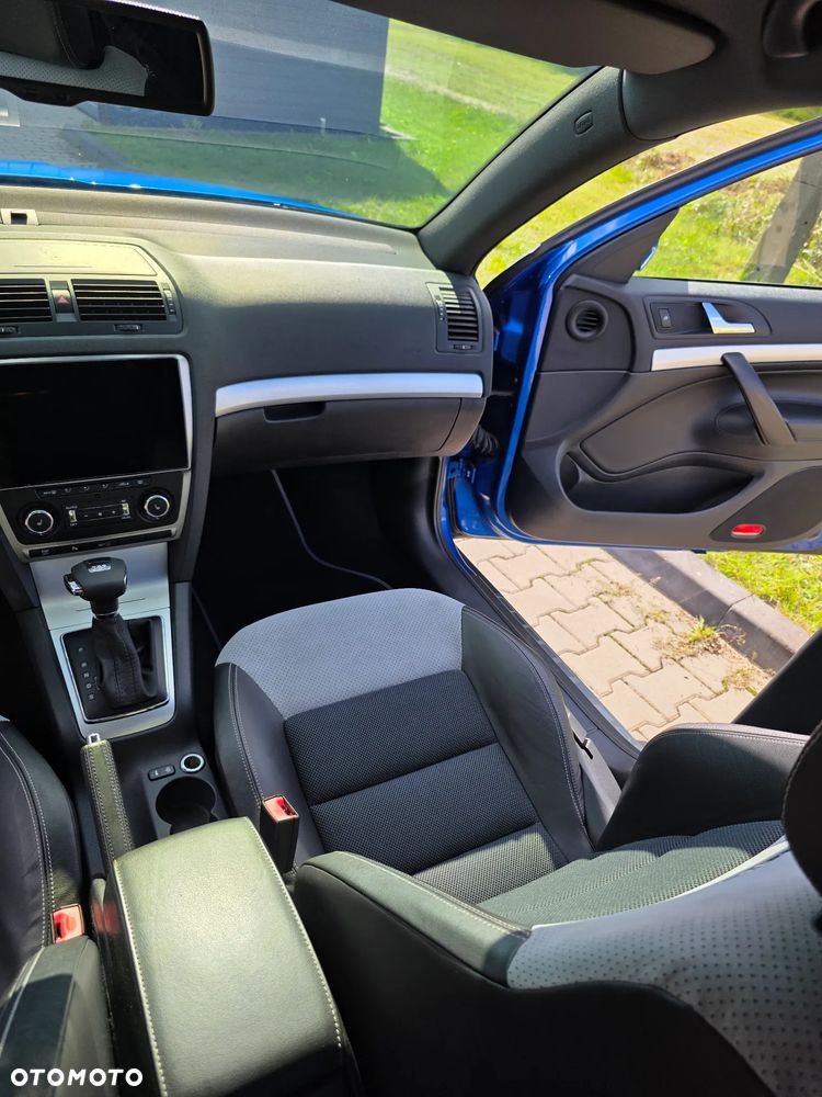 Skoda Octavia 2.0 TFSI RS DSG - 13