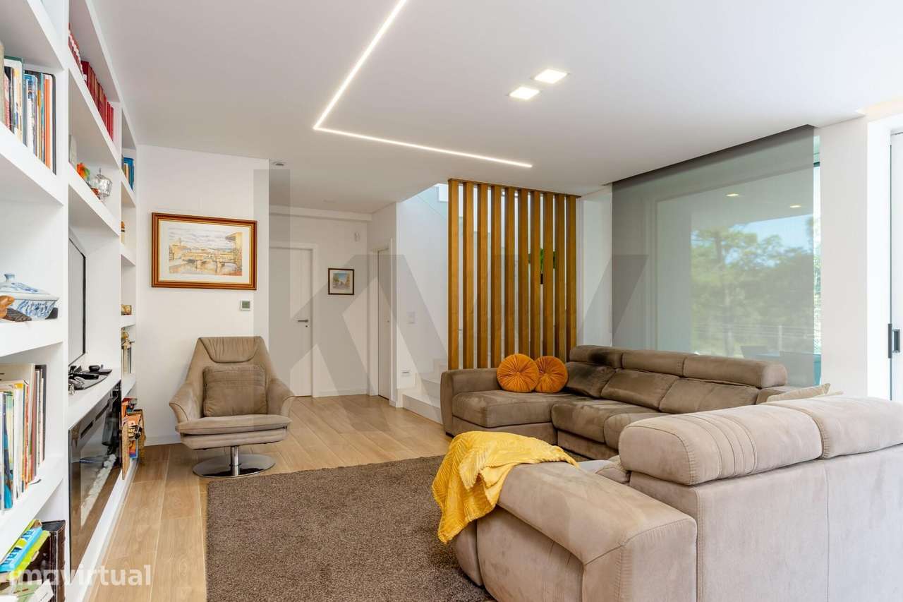 Moradia T3+1 na Herdade da Aroeira – Exclusividade, Elegância e Privac - Grande imagem: 5/60