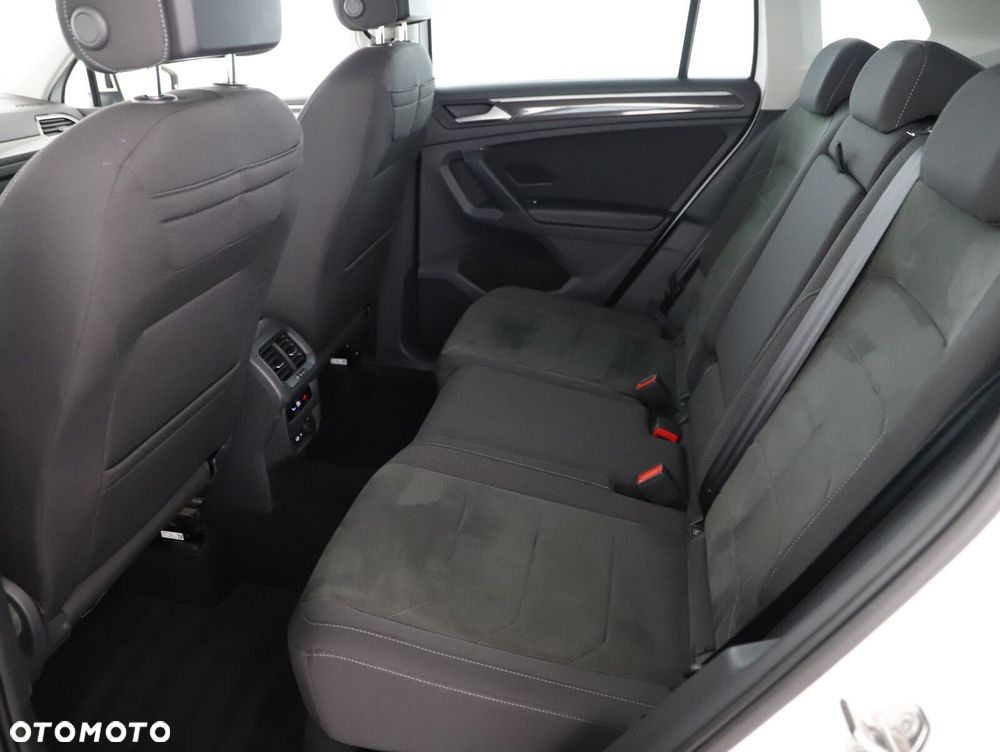 Volkswagen Tiguan 2.0 TDI SCR 4Mot Elegance DSG - 12