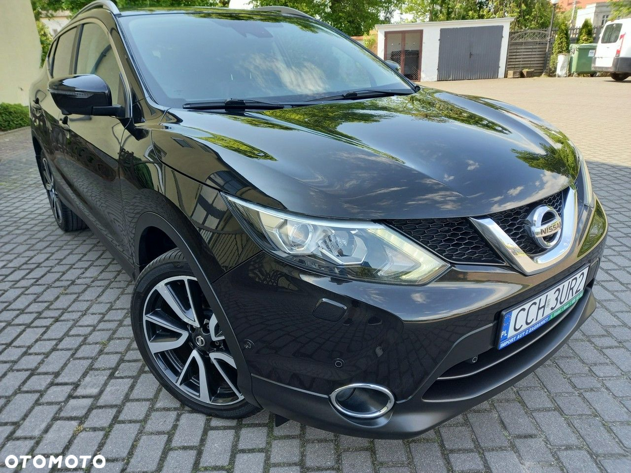 Nissan Qashqai 1.6 dCi Xtronic TEKNA+ - 6