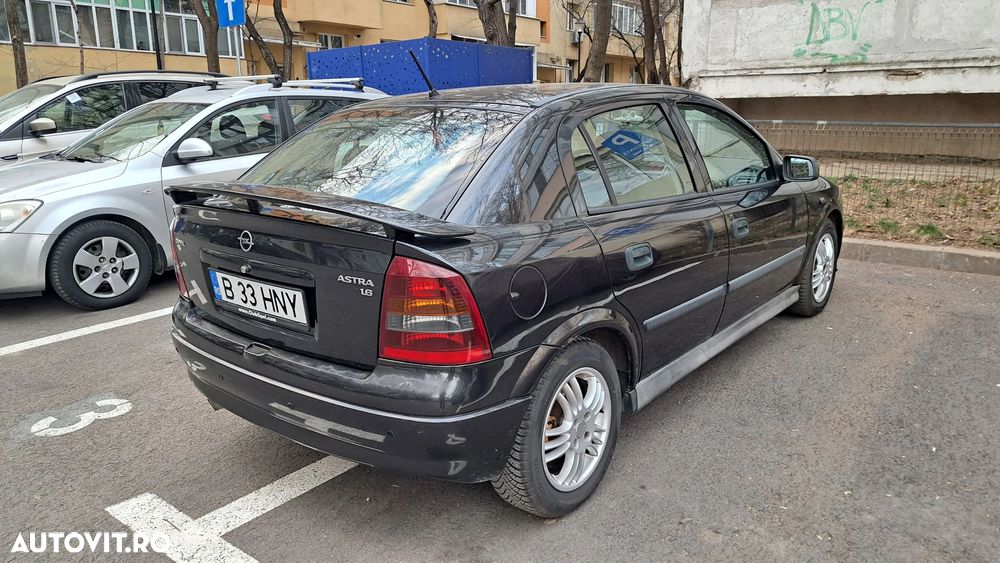 Opel Astra 1.6 - 13