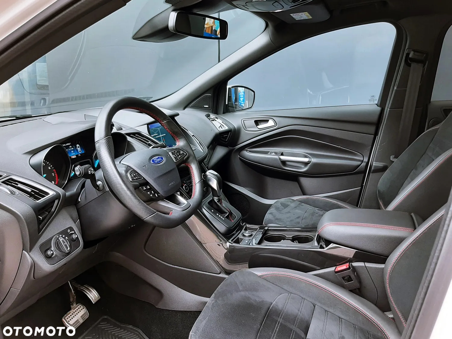 Ford Kuga 2.0 EcoBoost AWD ST Line ASS GPF - 23