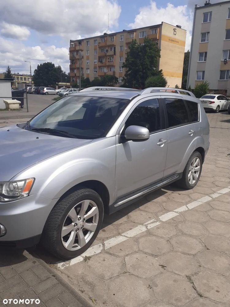 Mitsubishi Outlander - 7