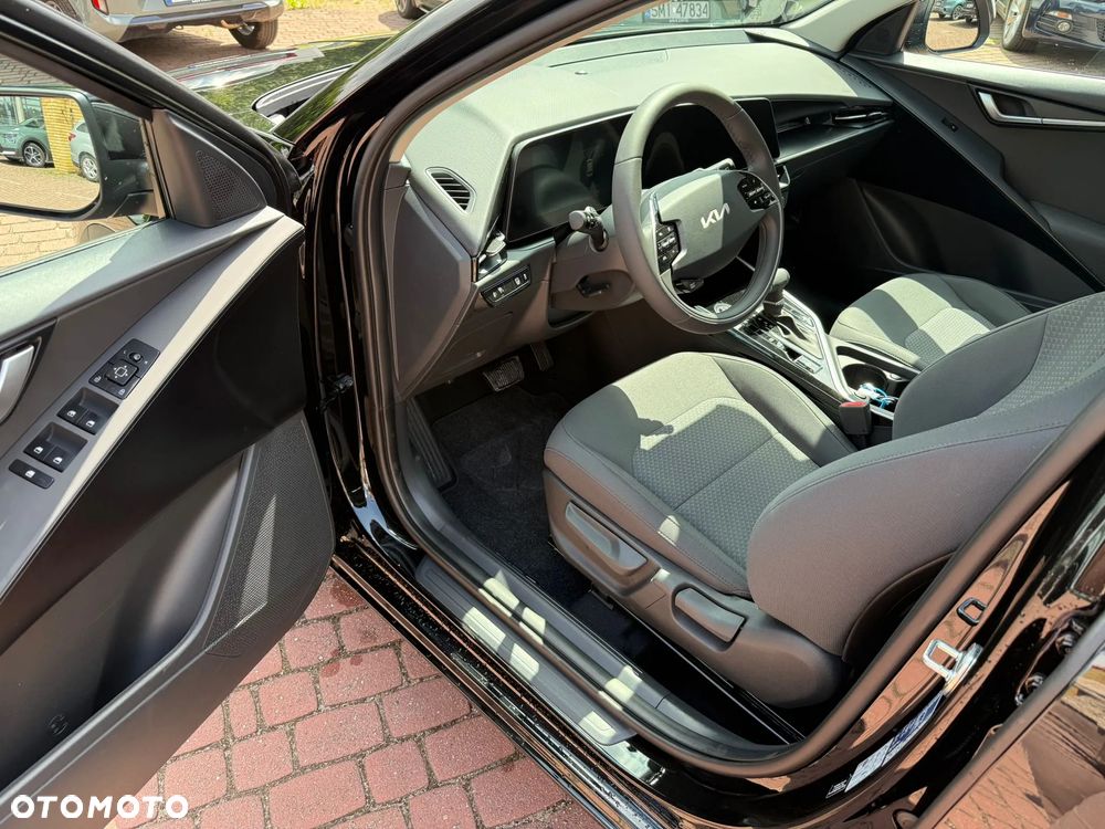 Kia Niro 1.6 GDI Hybrid M - 10