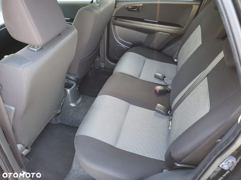 Fiat Sedici 1.6 16V 4x2 Dynamic - 29