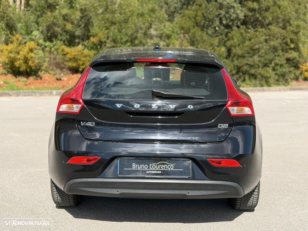 Volvo V40 D2 Momentum - 8