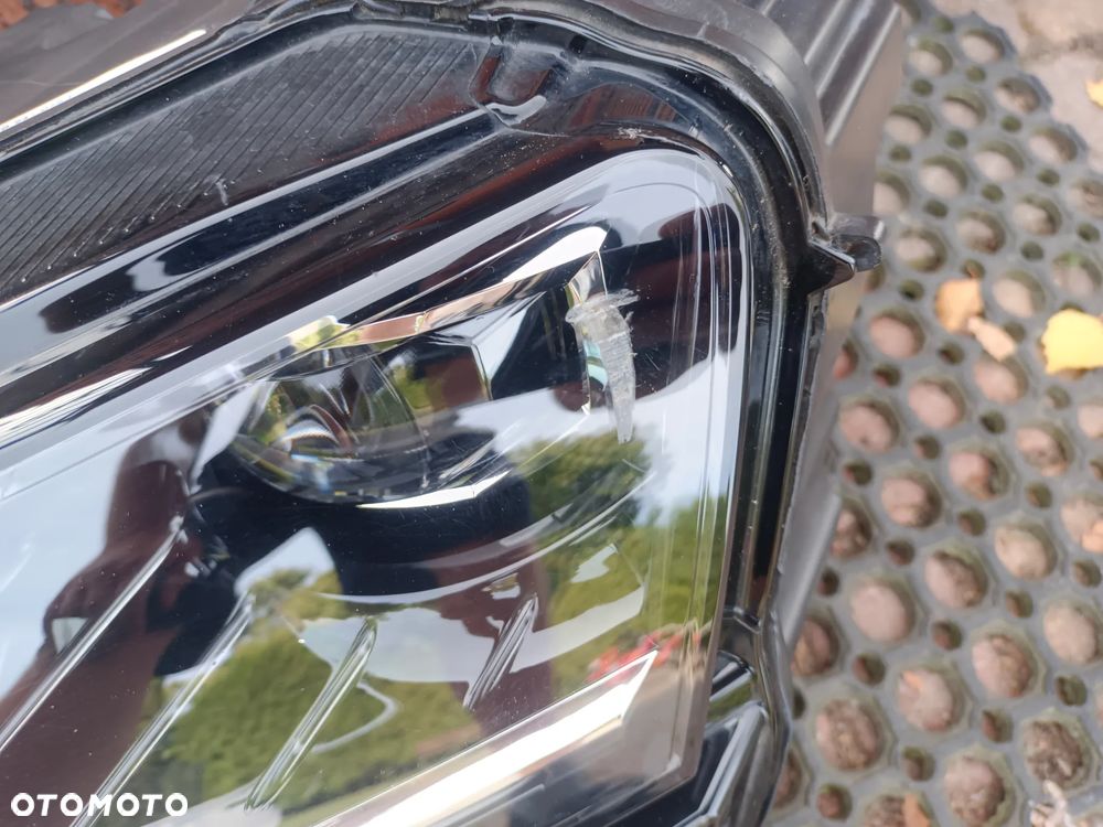 Lampa przód lewy SKODA KAROQ ful LED 57B941015 - 2