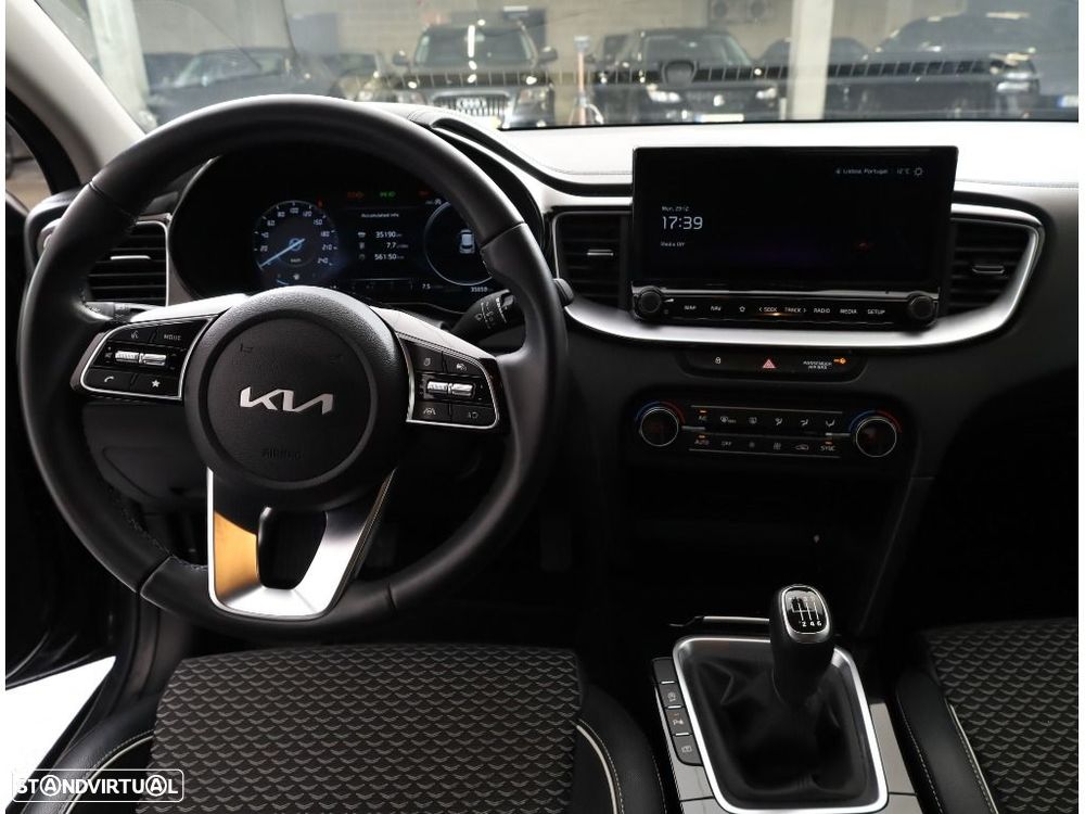 Kia XCeed 1.0 T-GDI Drive - 30