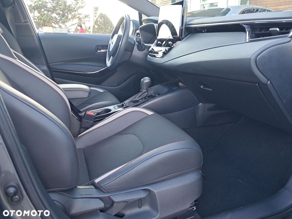 Toyota Corolla - 30