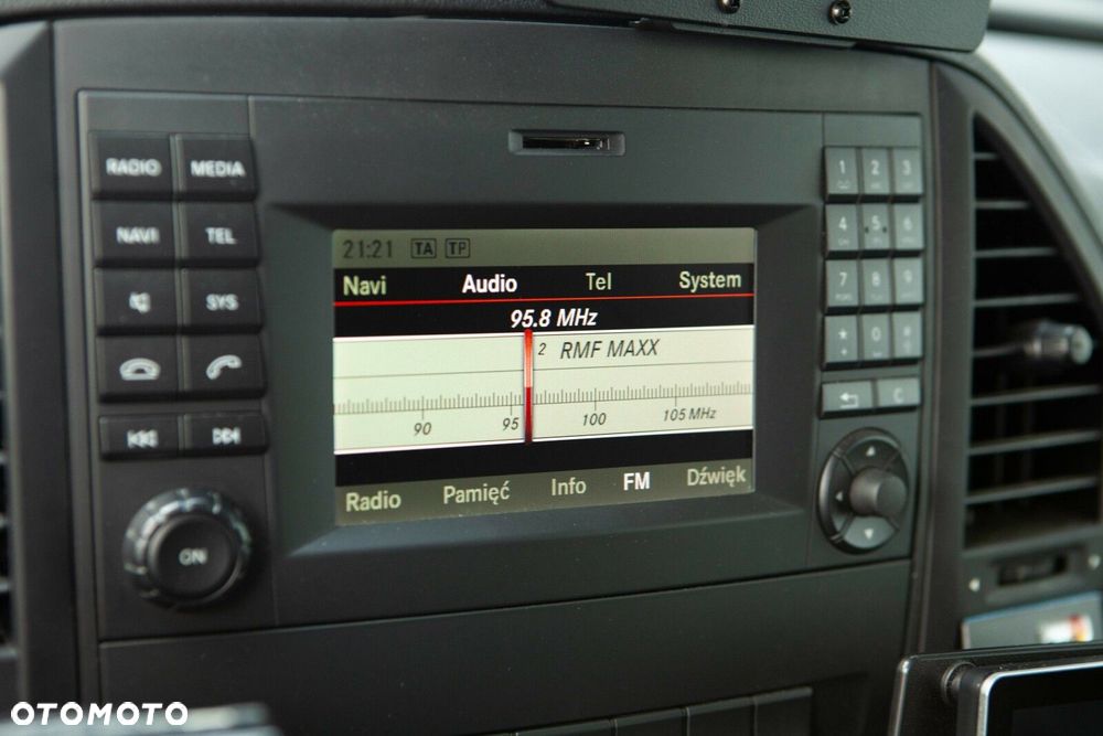 Mercedes-Benz eVito - 25