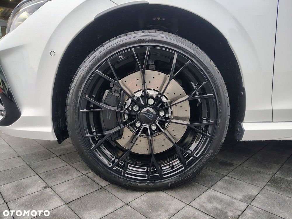 Volkswagen Golf - 10