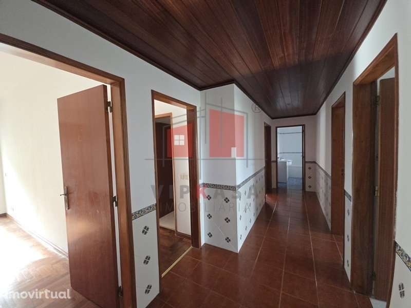 Apartamento T3 em zona sossegada do carregado - Grande imagem: 2/15