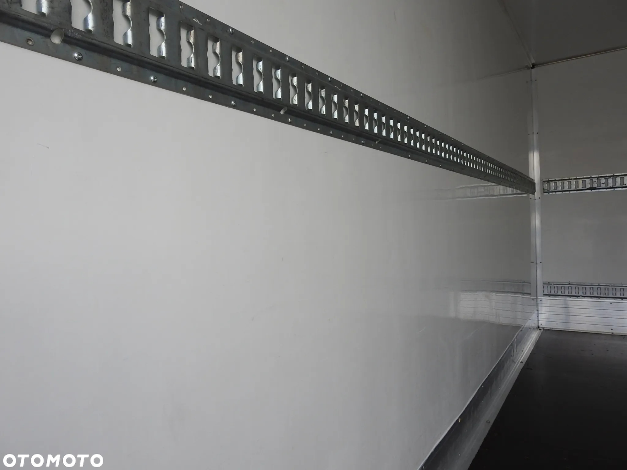 Fiat DUCATO KONTENER WINDA 8 PALET TEMPOMAT NAWIGACJA KLIMATYZACJA LEDY 130KM [ L61506 ] - 26