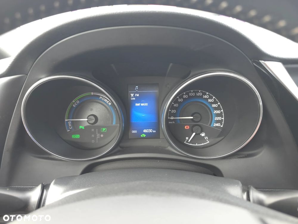 Toyota Auris Hybrid 135 Prestige - 23